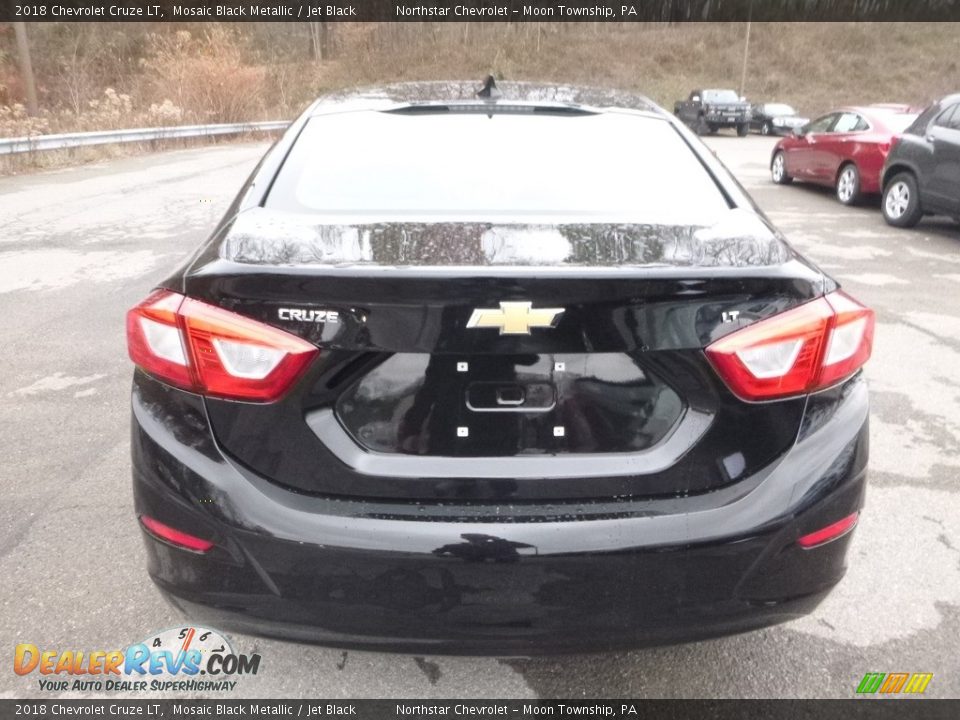 2018 Chevrolet Cruze LT Mosaic Black Metallic / Jet Black Photo #4