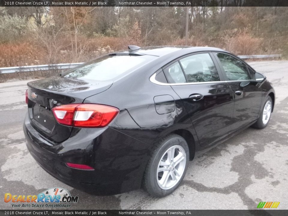 2018 Chevrolet Cruze LT Mosaic Black Metallic / Jet Black Photo #5