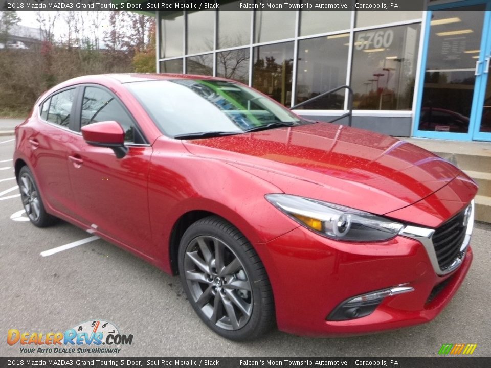 Front 3/4 View of 2018 Mazda MAZDA3 Grand Touring 5 Door Photo #3