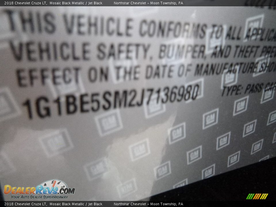 2018 Chevrolet Cruze LT Mosaic Black Metallic / Jet Black Photo #17