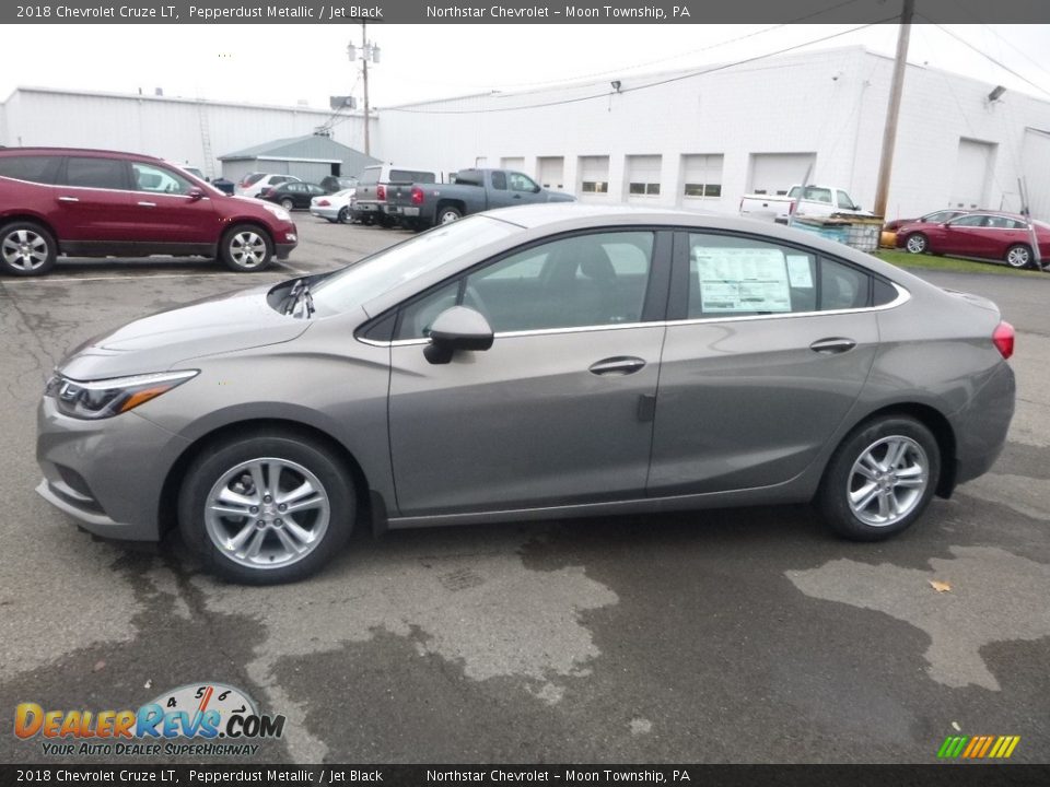 2018 Chevrolet Cruze LT Pepperdust Metallic / Jet Black Photo #2
