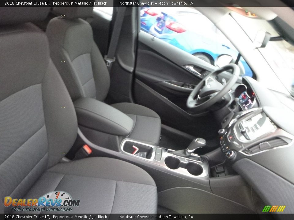 2018 Chevrolet Cruze LT Pepperdust Metallic / Jet Black Photo #10