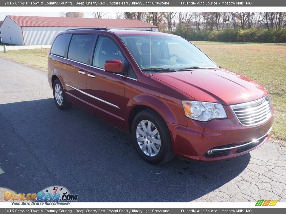 2016 Chrysler Town & Country Touring Deep Cherry Red Crystal Pearl / Black/Light Graystone Photo #29