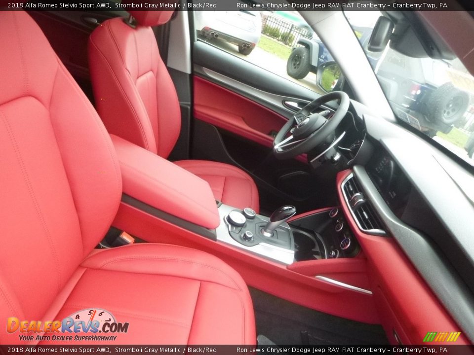 2018 Alfa Romeo Stelvio Sport AWD Stromboli Gray Metallic / Black/Red Photo #14