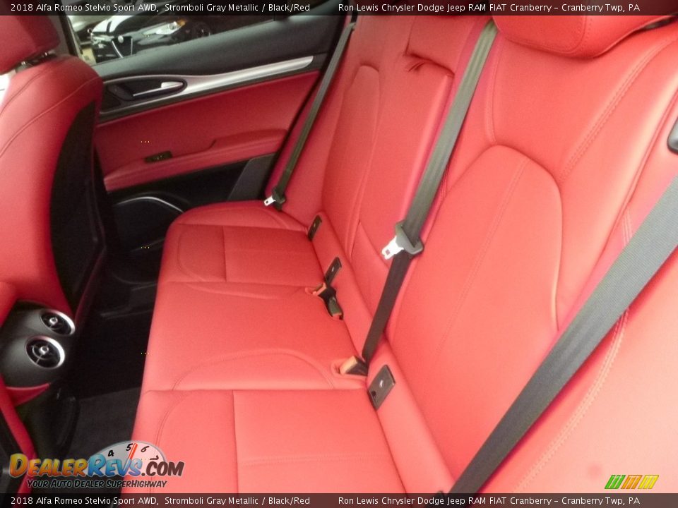 2018 Alfa Romeo Stelvio Sport AWD Stromboli Gray Metallic / Black/Red Photo #16