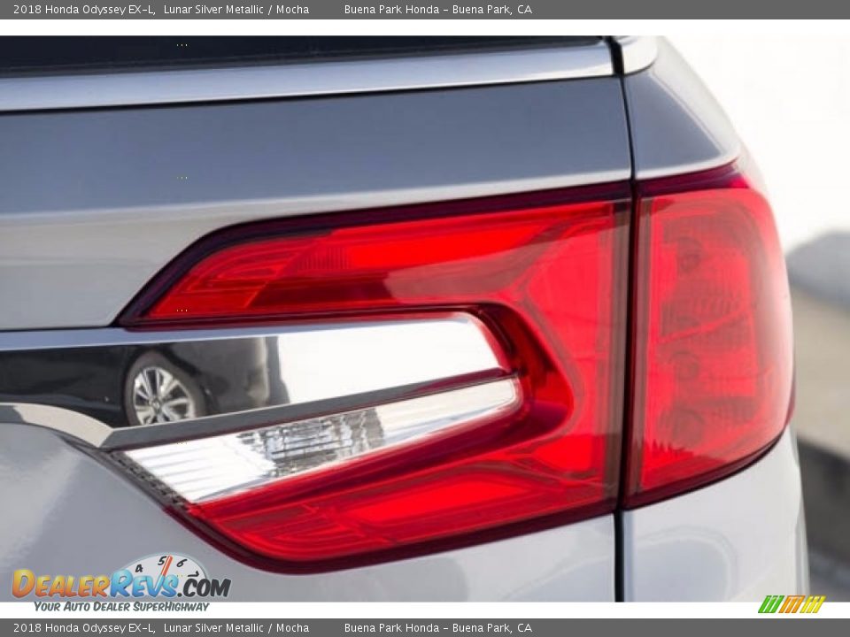 2018 Honda Odyssey EX-L Lunar Silver Metallic / Mocha Photo #4