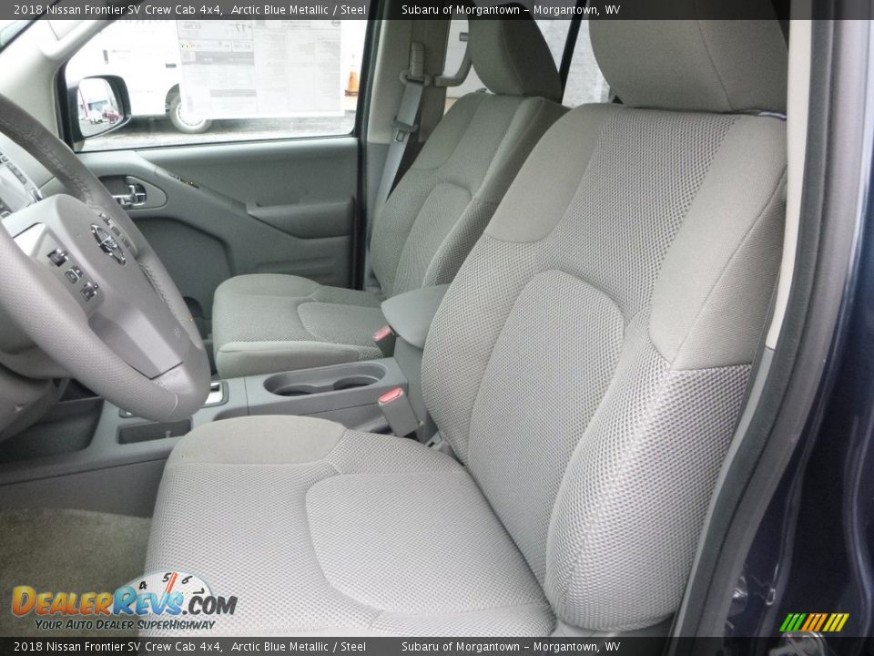 Front Seat of 2018 Nissan Frontier SV Crew Cab 4x4 Photo #15