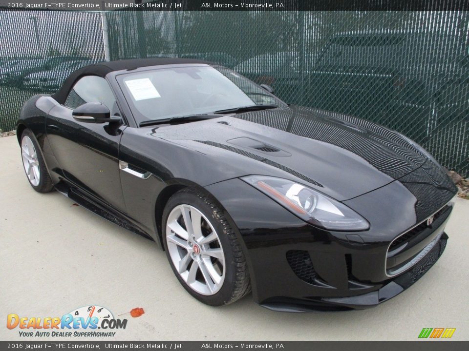2016 Jaguar F-TYPE Convertible Ultimate Black Metallic / Jet Photo #10