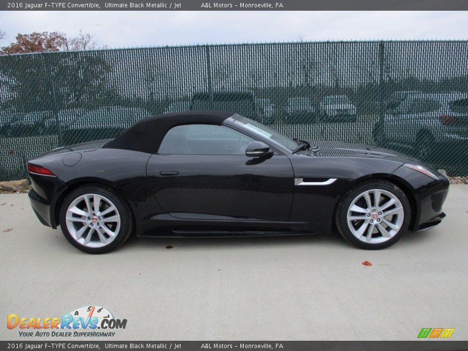 2016 Jaguar F-TYPE Convertible Ultimate Black Metallic / Jet Photo #11