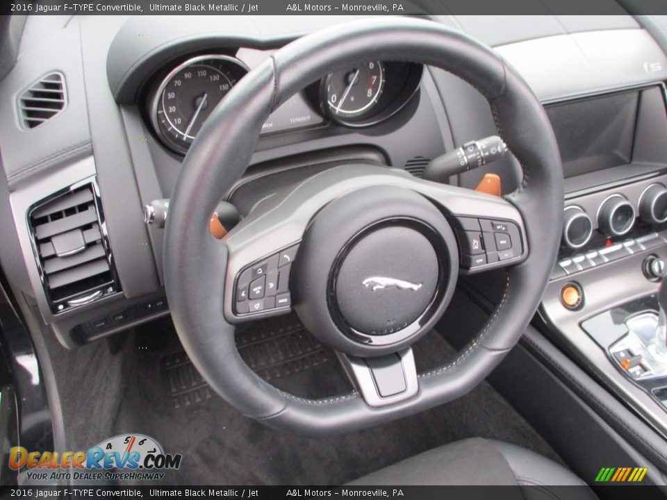 2016 Jaguar F-TYPE Convertible Ultimate Black Metallic / Jet Photo #16