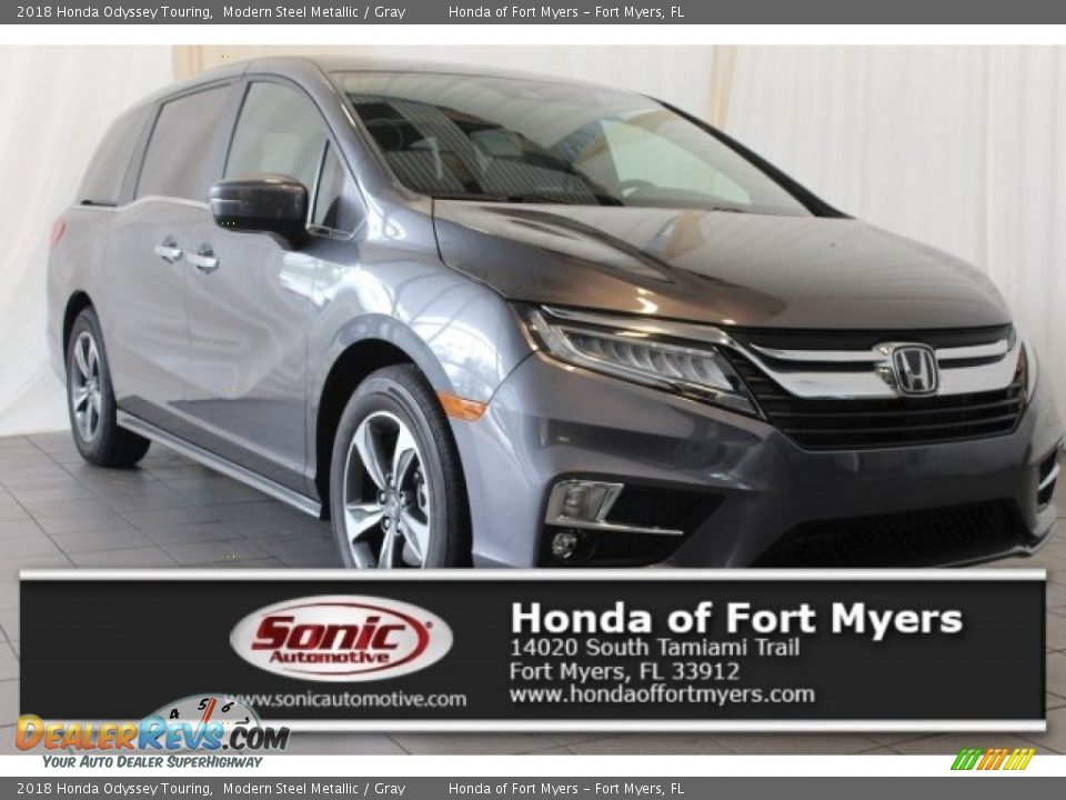 2018 Honda Odyssey Touring Modern Steel Metallic / Gray Photo #1