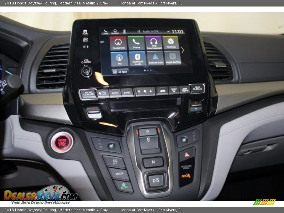2018 Honda Odyssey Touring Modern Steel Metallic / Gray Photo #17