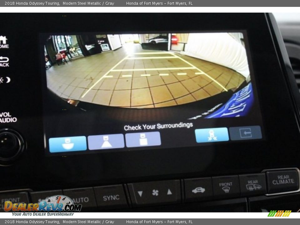 2018 Honda Odyssey Touring Modern Steel Metallic / Gray Photo #20