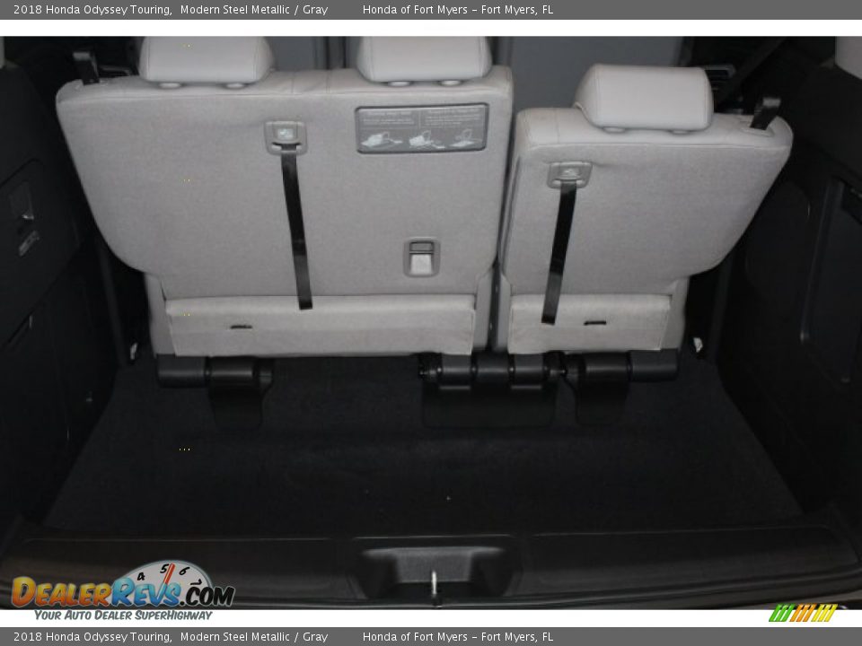 2018 Honda Odyssey Touring Modern Steel Metallic / Gray Photo #27