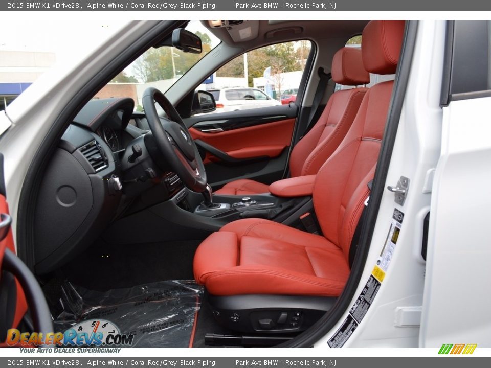 2015 BMW X1 xDrive28i Alpine White / Coral Red/Grey-Black Piping Photo #11