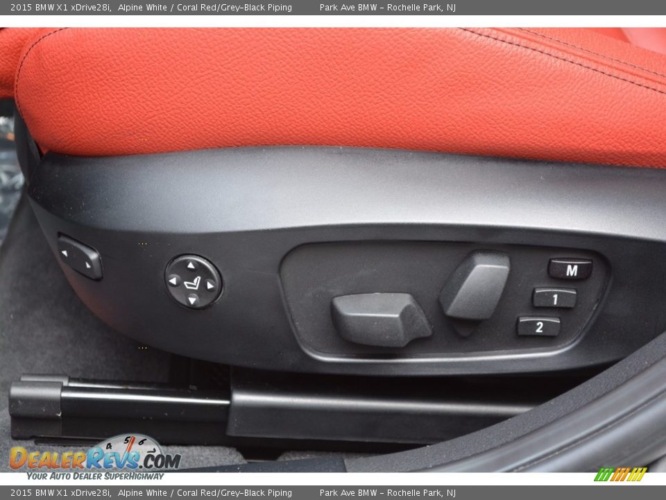 2015 BMW X1 xDrive28i Alpine White / Coral Red/Grey-Black Piping Photo #12