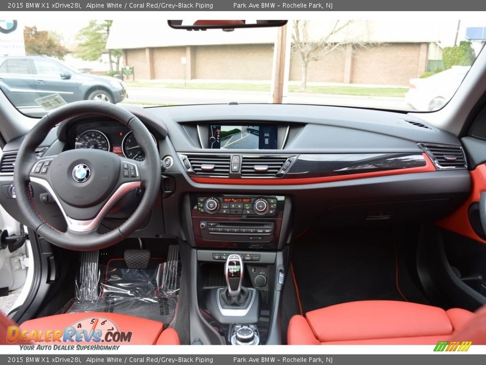 2015 BMW X1 xDrive28i Alpine White / Coral Red/Grey-Black Piping Photo #15