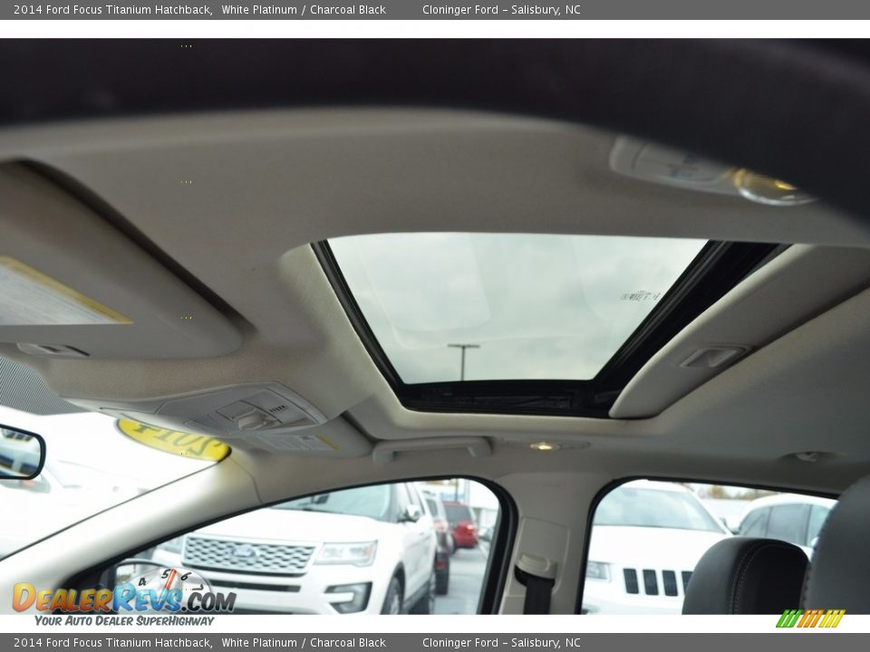 2014 Ford Focus Titanium Hatchback White Platinum / Charcoal Black Photo #10