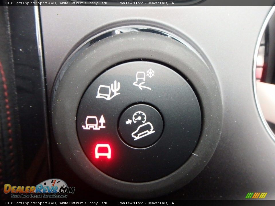 Controls of 2018 Ford Explorer Sport 4WD Photo #17