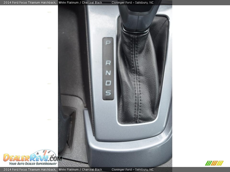 2014 Ford Focus Titanium Hatchback White Platinum / Charcoal Black Photo #23