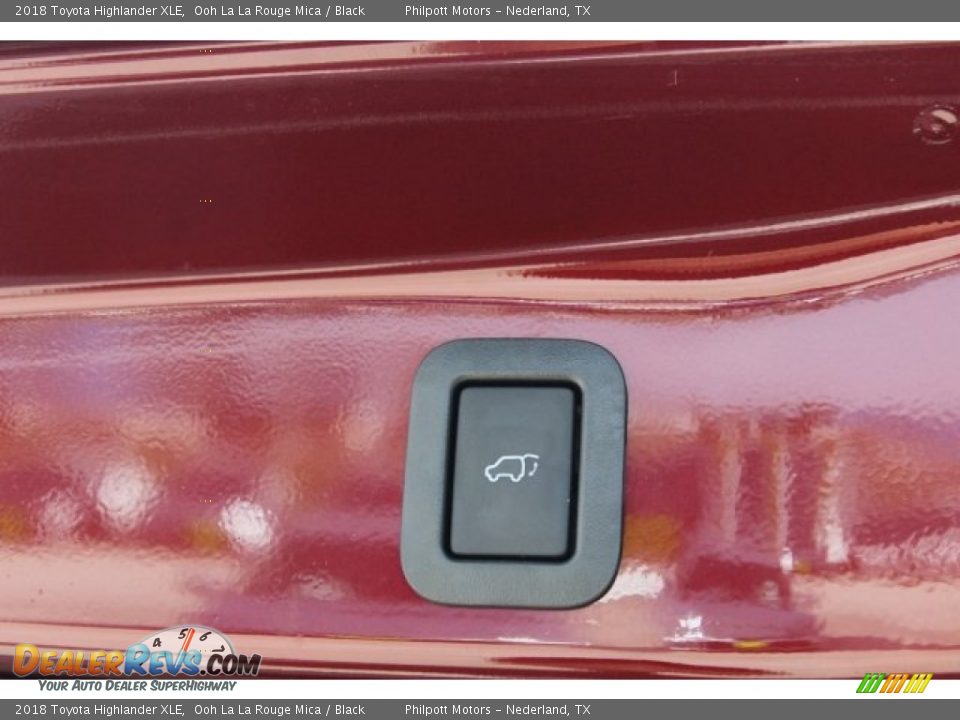 2018 Toyota Highlander XLE Ooh La La Rouge Mica / Black Photo #25