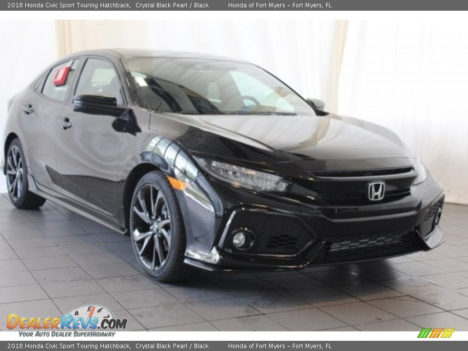 Front 3/4 View of 2018 Honda Civic Sport Touring Hatchback Photo #2