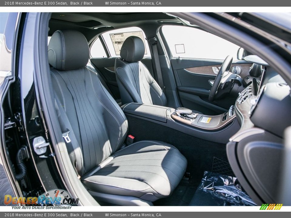 2018 Mercedes-Benz E 300 Sedan Black / Black Photo #4