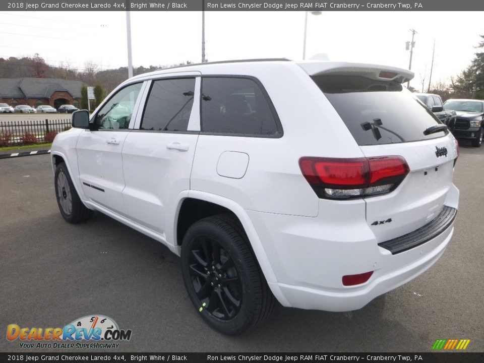2018 Jeep Grand Cherokee Laredo 4x4 Bright White / Black Photo #3