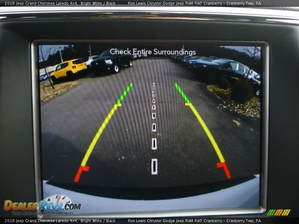 2018 Jeep Grand Cherokee Laredo 4x4 Bright White / Black Photo #18