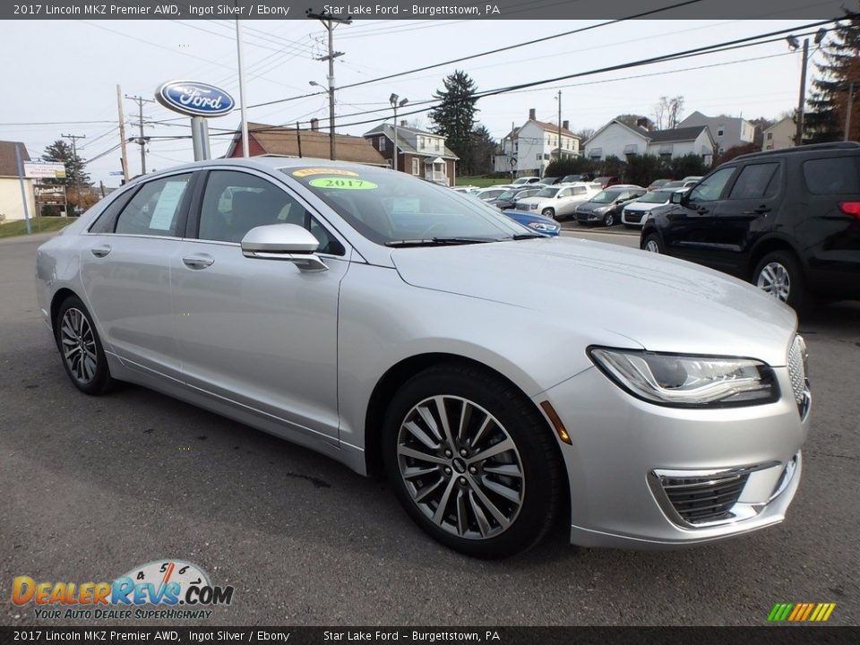 Front 3/4 View of 2017 Lincoln MKZ Premier AWD Photo #3