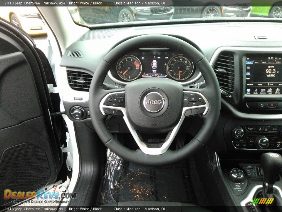 2018 Jeep Cherokee Trailhawk 4x4 Bright White / Black Photo #6