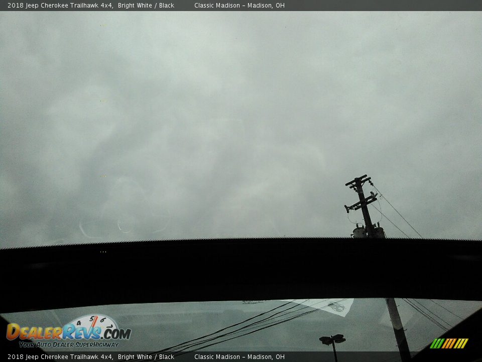 2018 Jeep Cherokee Trailhawk 4x4 Bright White / Black Photo #12