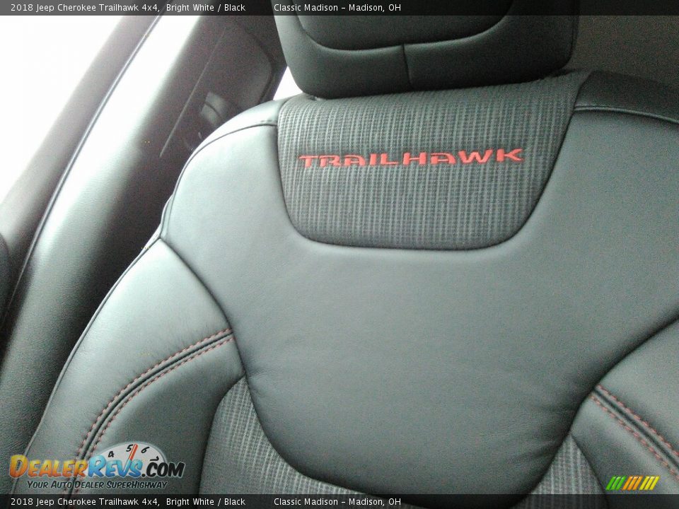 2018 Jeep Cherokee Trailhawk 4x4 Bright White / Black Photo #13