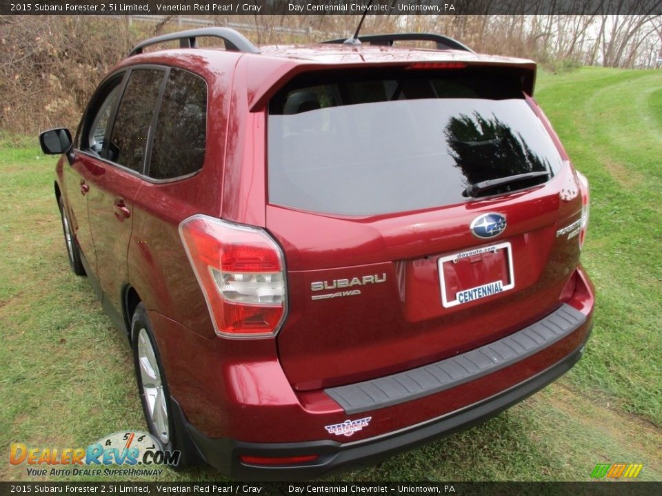 2015 Subaru Forester 2.5i Limited Venetian Red Pearl / Gray Photo #12