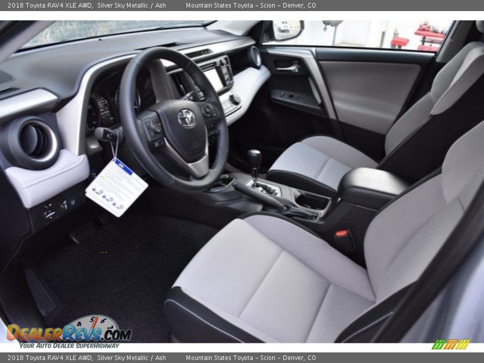 2018 Toyota RAV4 XLE AWD Silver Sky Metallic / Ash Photo #5