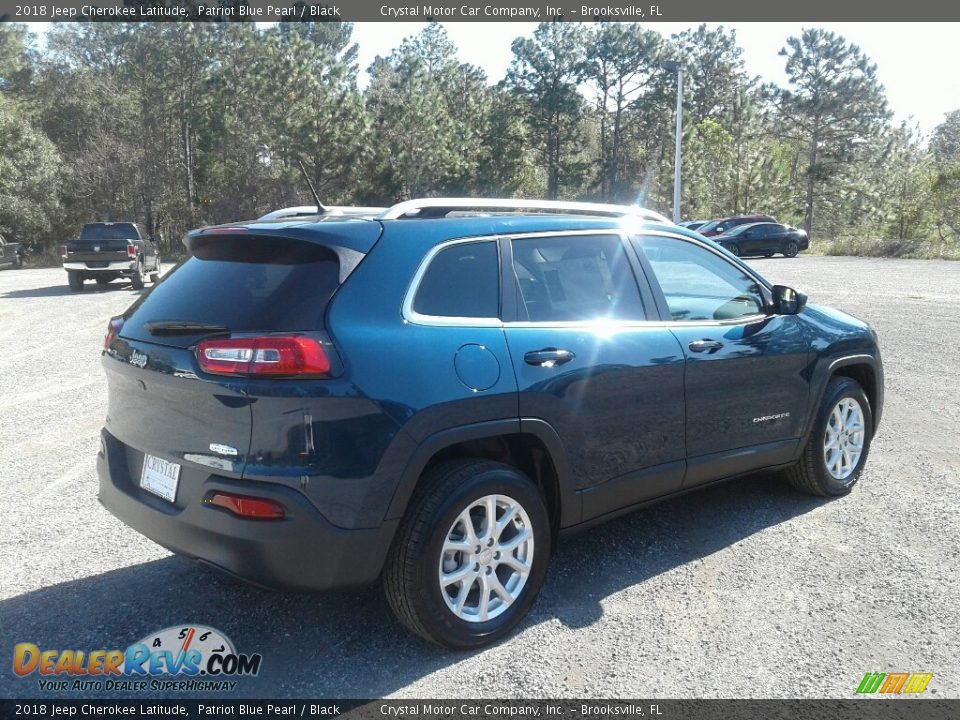 2018 Jeep Cherokee Latitude Patriot Blue Pearl / Black Photo #5