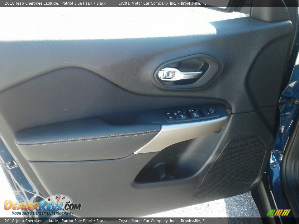 2018 Jeep Cherokee Latitude Patriot Blue Pearl / Black Photo #17