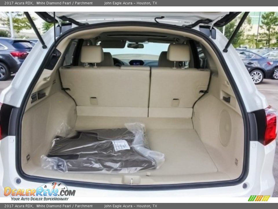 2017 Acura RDX White Diamond Pearl / Parchment Photo #18