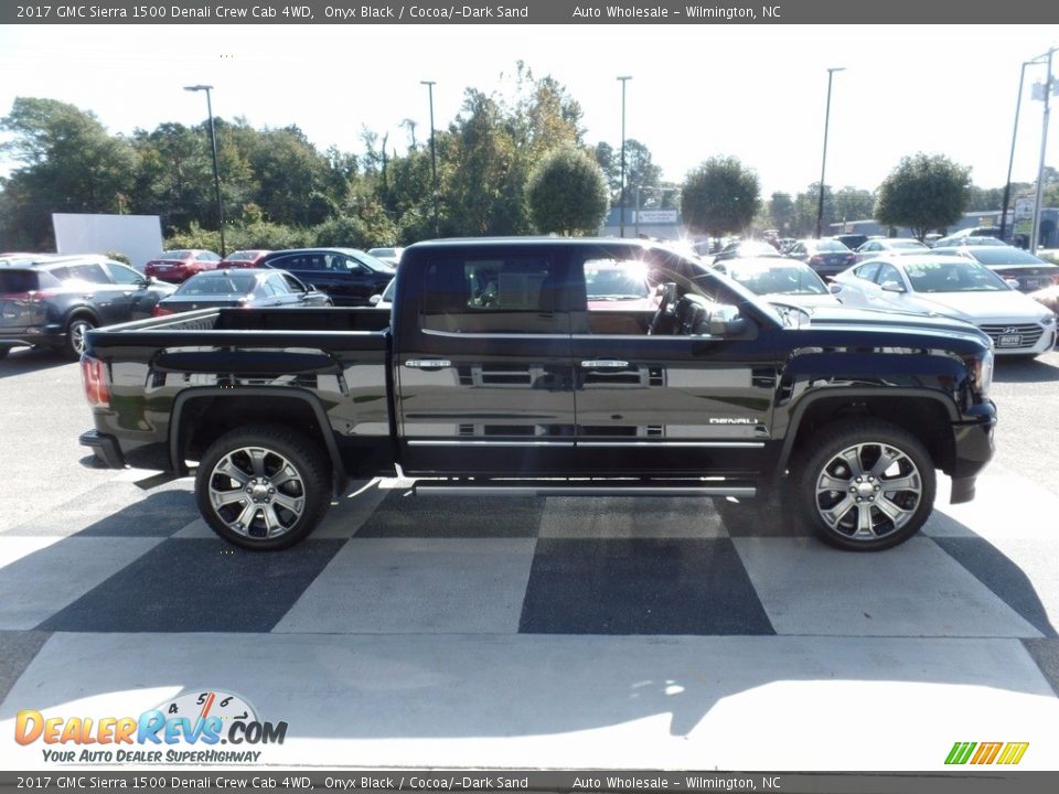 2017 GMC Sierra 1500 Denali Crew Cab 4WD Onyx Black / Cocoa/­Dark Sand Photo #3