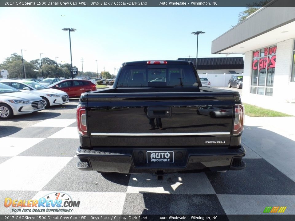 2017 GMC Sierra 1500 Denali Crew Cab 4WD Onyx Black / Cocoa/­Dark Sand Photo #4