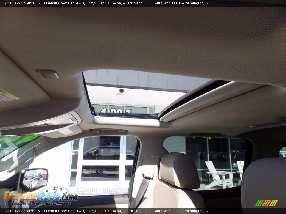 2017 GMC Sierra 1500 Denali Crew Cab 4WD Onyx Black / Cocoa/­Dark Sand Photo #11