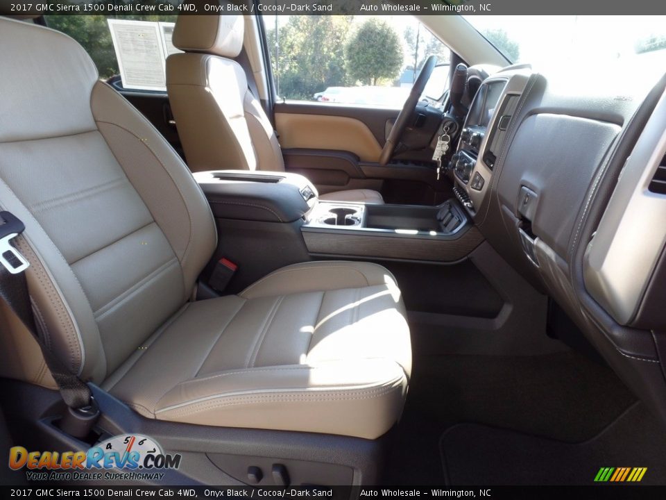 2017 GMC Sierra 1500 Denali Crew Cab 4WD Onyx Black / Cocoa/­Dark Sand Photo #13
