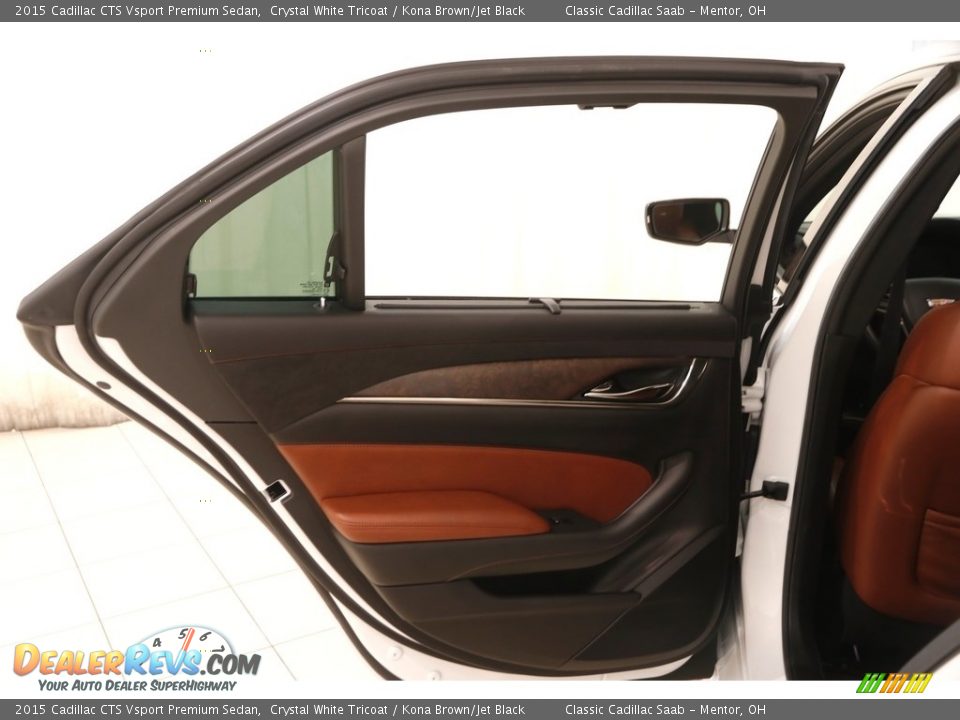 Door Panel of 2015 Cadillac CTS Vsport Premium Sedan Photo #16