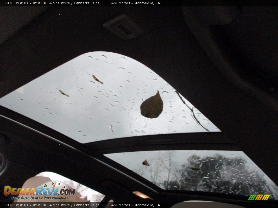 2018 BMW X1 xDrive28i Alpine White / Canberra Beige Photo #10