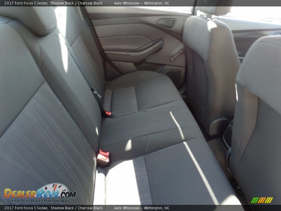 2017 Ford Focus S Sedan Shadow Black / Charcoal Black Photo #14