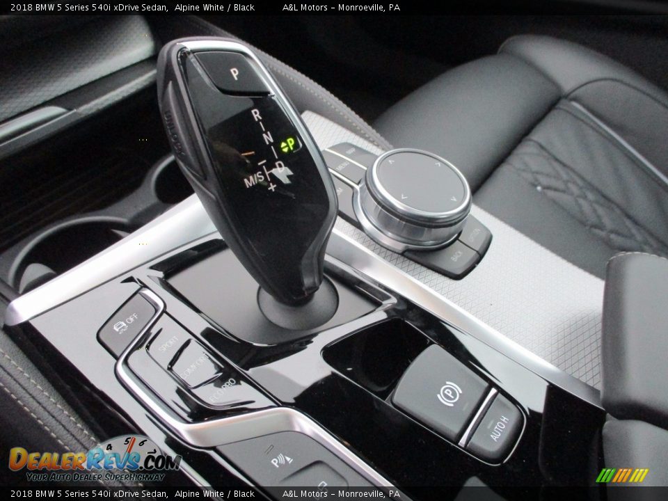 2018 BMW 5 Series 540i xDrive Sedan Alpine White / Black Photo #16