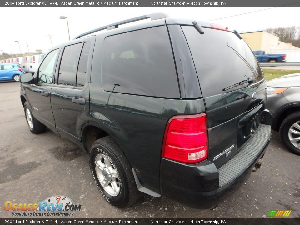 2004 Ford Explorer XLT 4x4 Aspen Green Metallic / Medium Parchment Photo #2