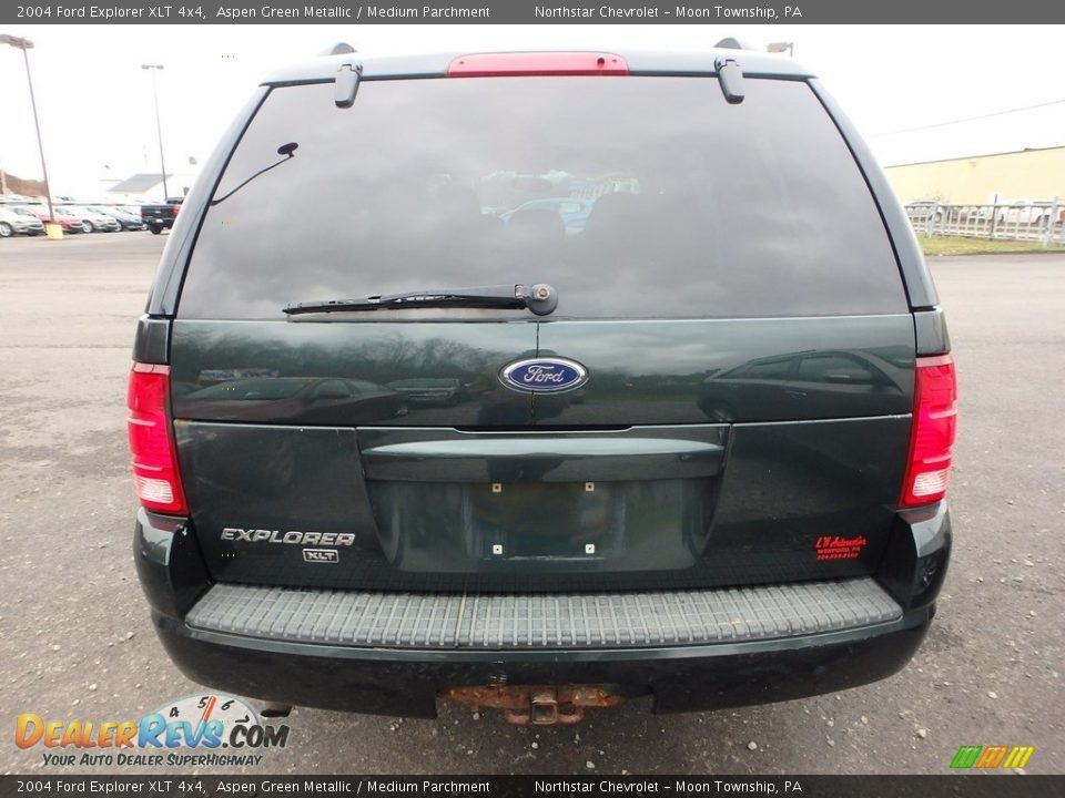 2004 Ford Explorer XLT 4x4 Aspen Green Metallic / Medium Parchment Photo #3