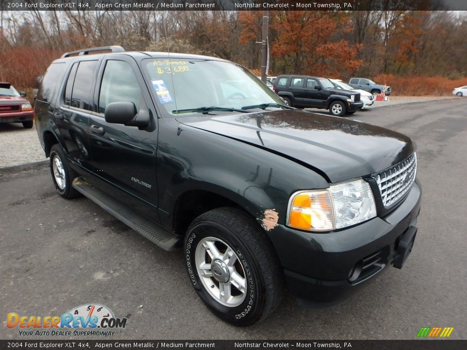 2004 Ford Explorer XLT 4x4 Aspen Green Metallic / Medium Parchment Photo #5