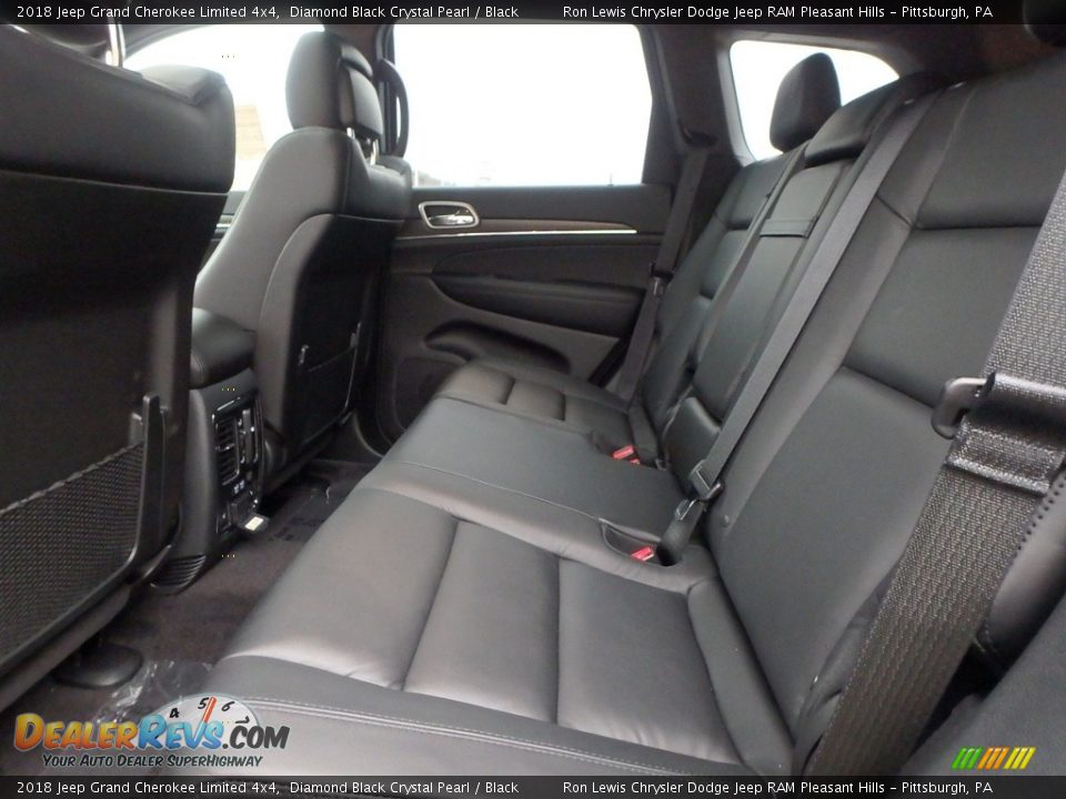 2018 Jeep Grand Cherokee Limited 4x4 Diamond Black Crystal Pearl / Black Photo #11